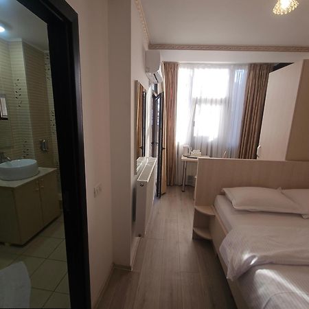 Hotel Marina 2 بوخارست المظهر الخارجي الصورة