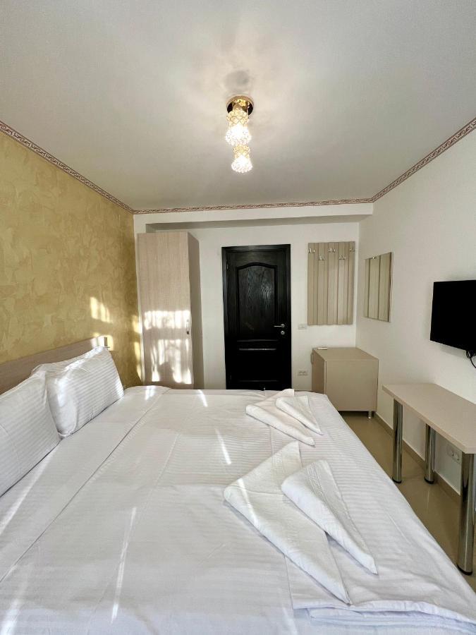 Hotel Marina 2 بوخارست المظهر الخارجي الصورة