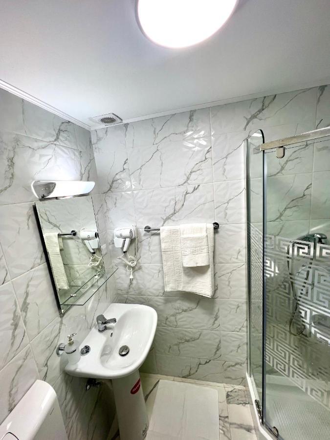 Hotel Marina 2 بوخارست المظهر الخارجي الصورة