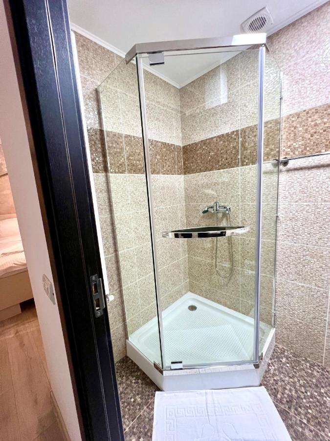 Hotel Marina 2 بوخارست المظهر الخارجي الصورة